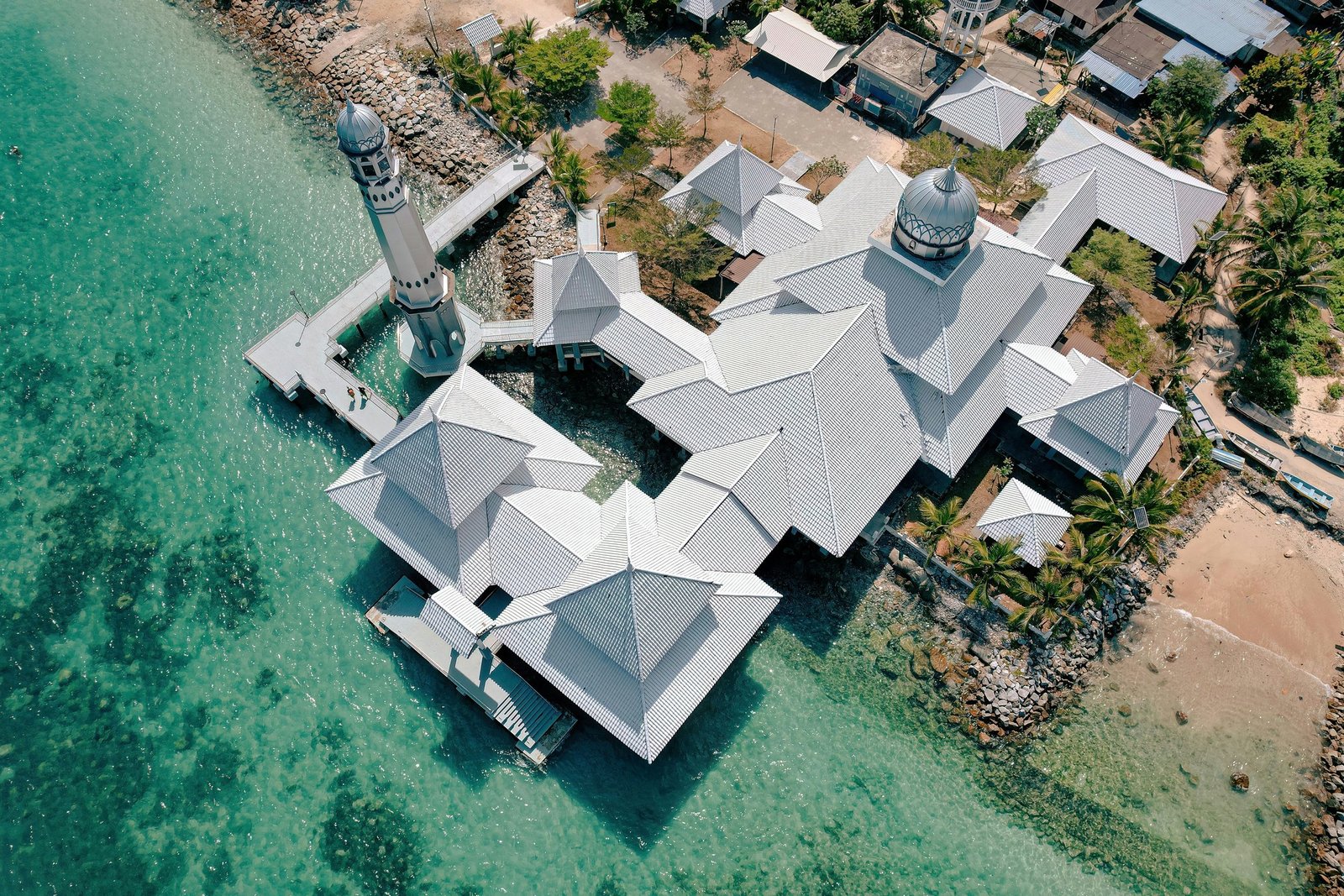 A Guide To Selling Real Estate in The Bahamas and Turks and Caicos